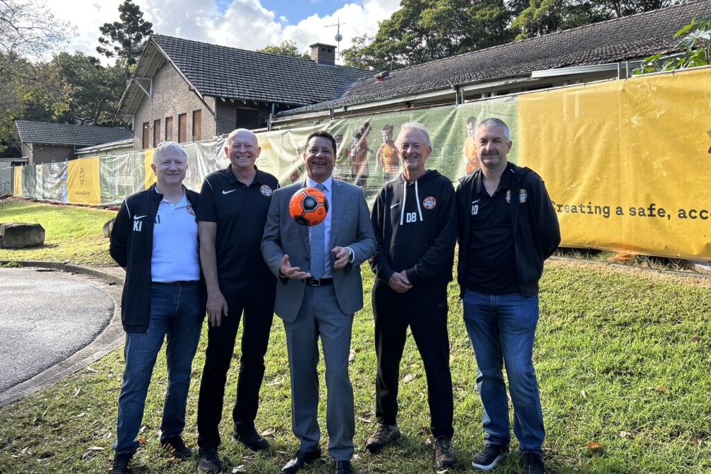 Minister Paul Scully and BDFC committee at Building 497